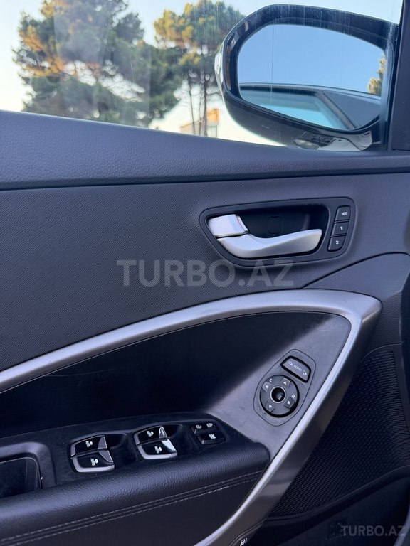 Hyundai Grand Santa Fe