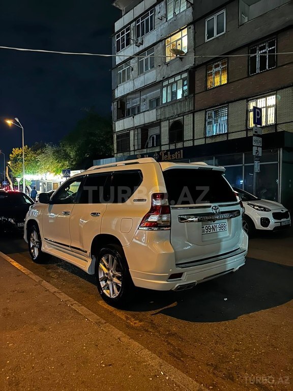 Toyota Land Cruiser Prado