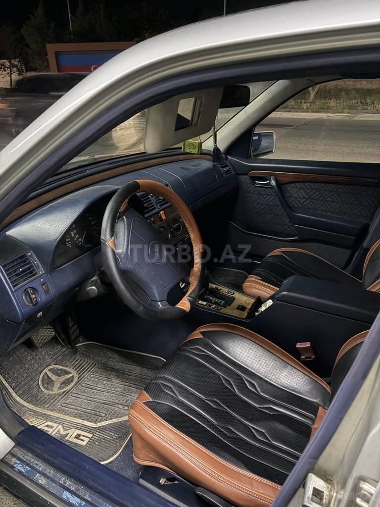 Mercedes C 180