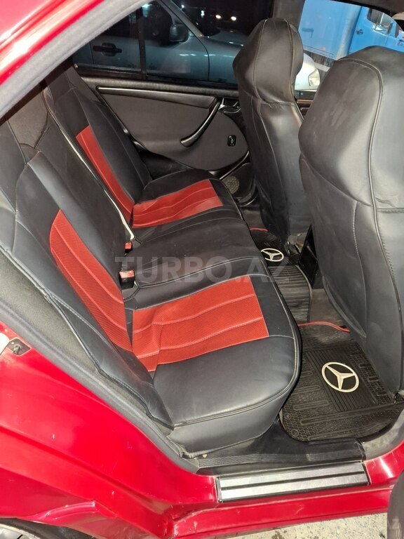 Mercedes C 200