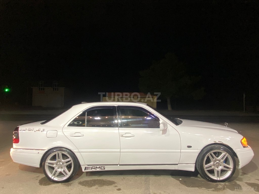 Mercedes C 180