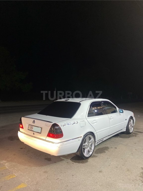 Mercedes C 180