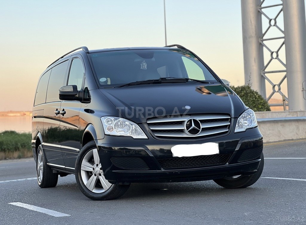 Mercedes Viano