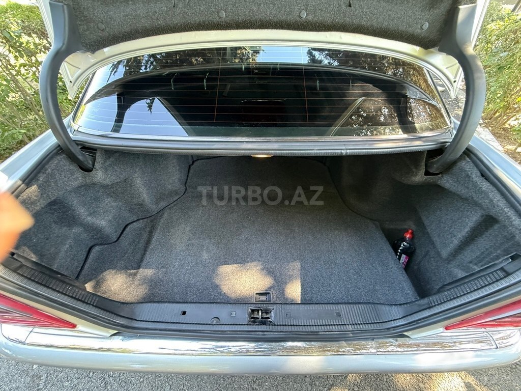 Mercedes C 200