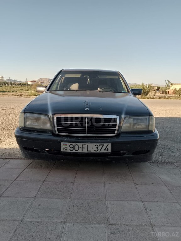 Mercedes C 180