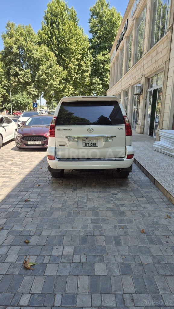 Toyota Land Cruiser Prado