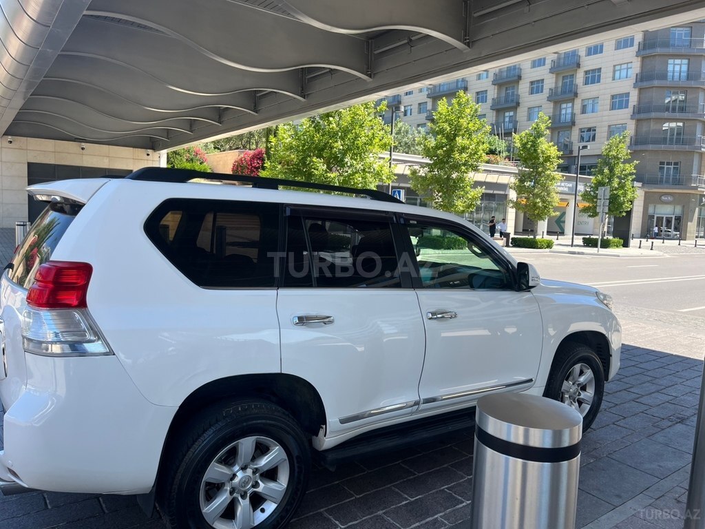 Toyota Land Cruiser Prado