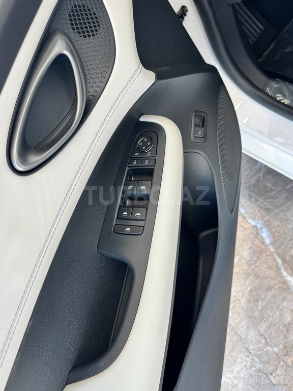 BYD Seal 05