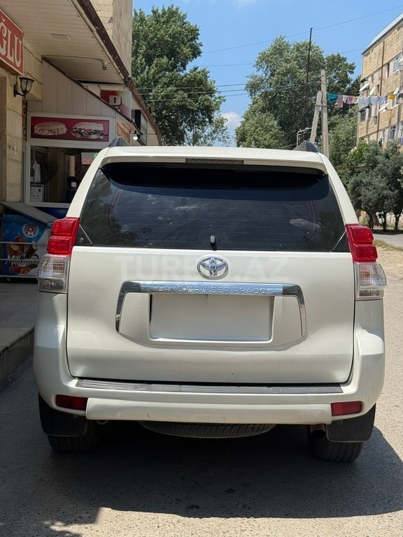 Toyota Land Cruiser Prado