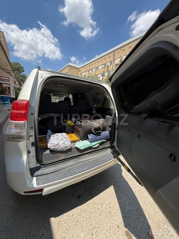 Toyota Land Cruiser Prado