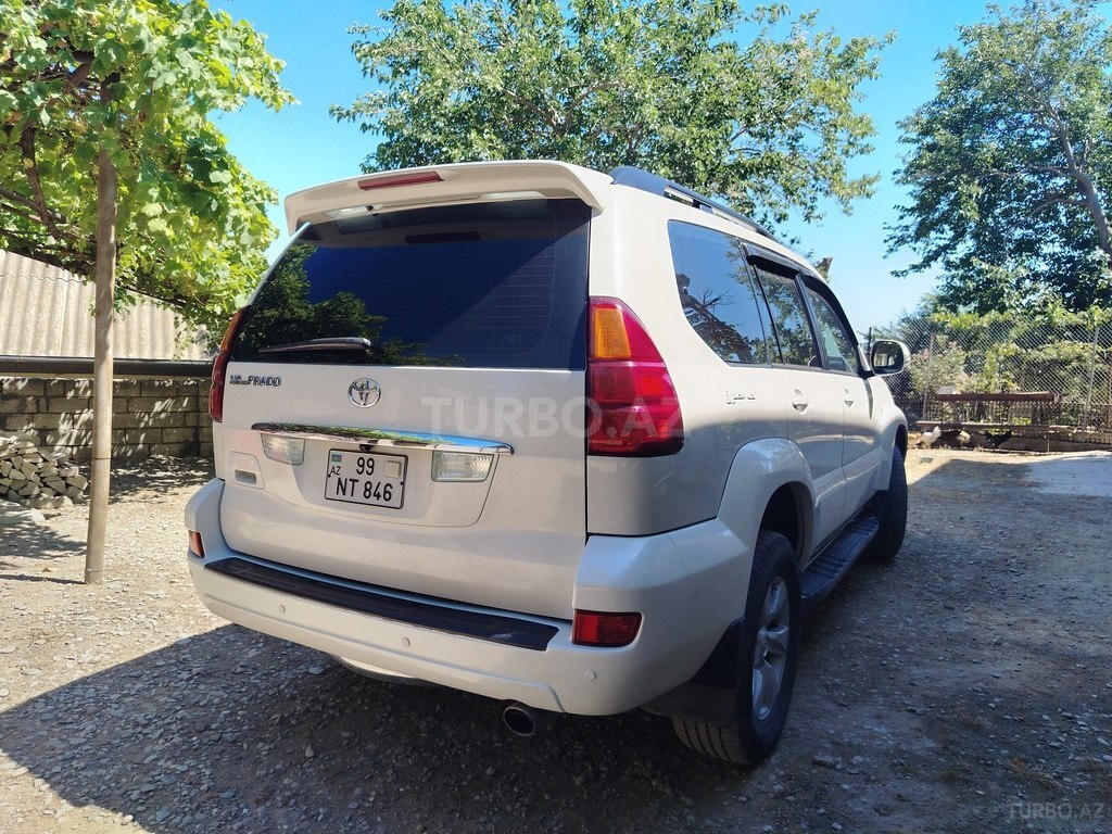 Toyota Land Cruiser Prado