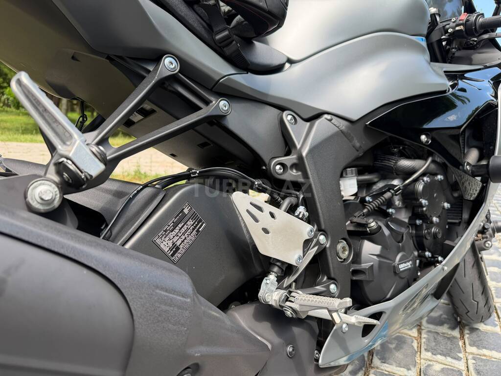 Kawasaki ZX-6R