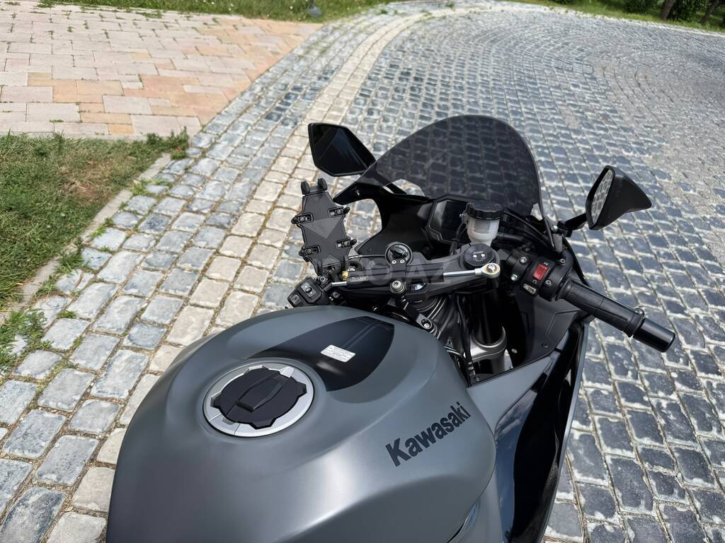 Kawasaki ZX-6R