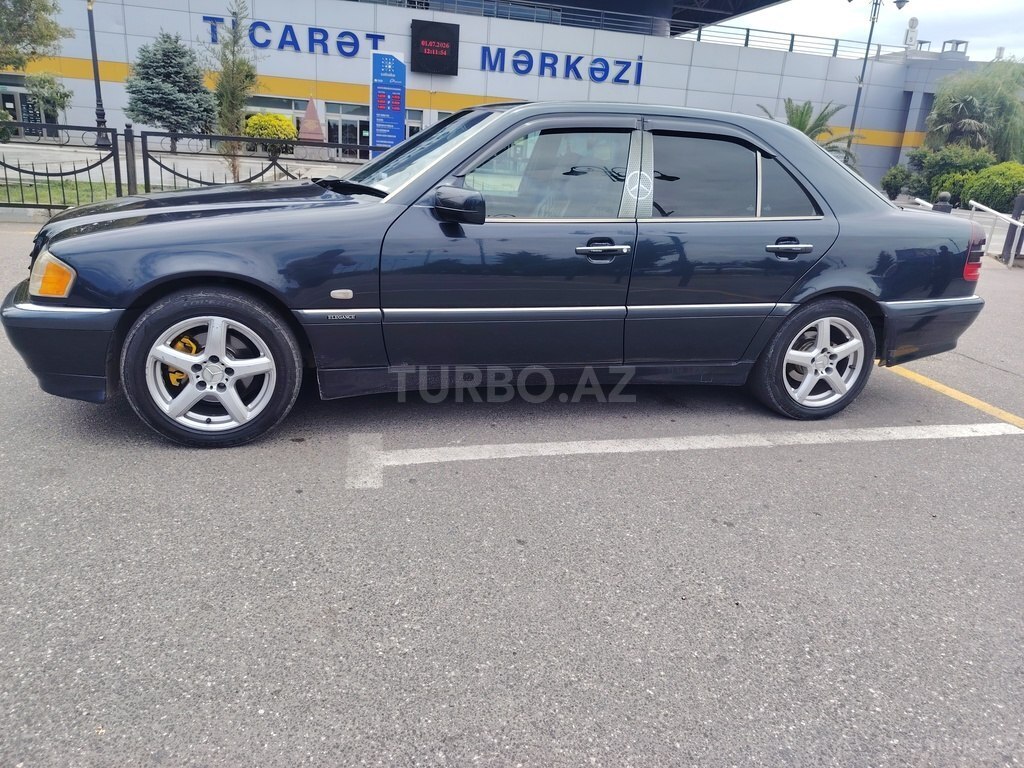 Mercedes C 180
