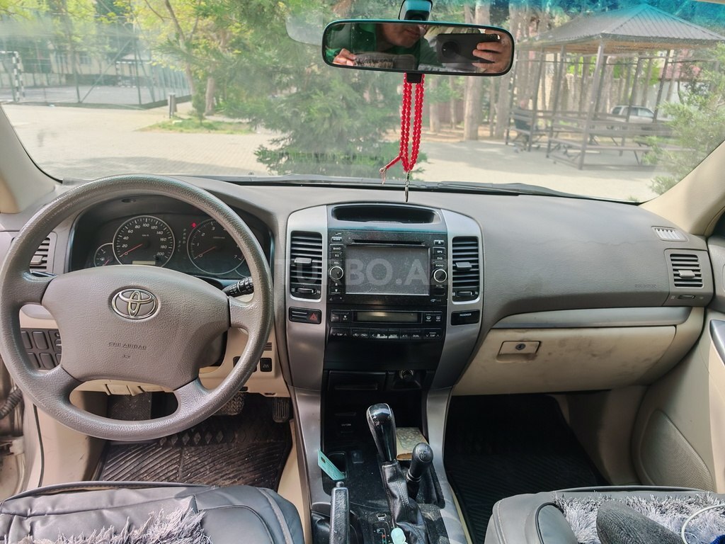 Toyota Land Cruiser Prado