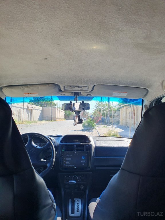 Mitsubishi Pajero io