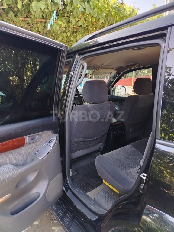 Toyota Land Cruiser Prado
