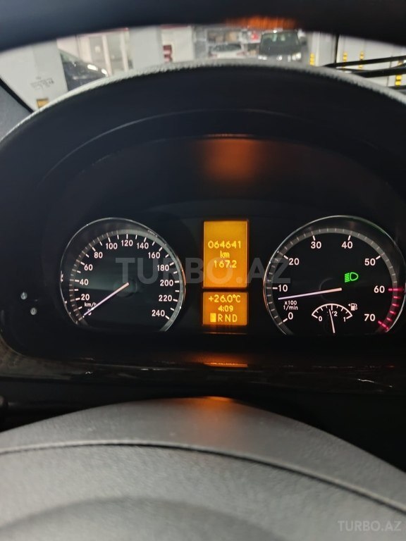 Mercedes V 350