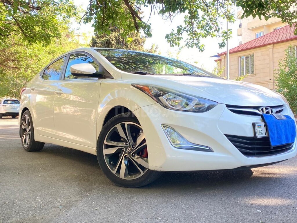Hyundai Elantra