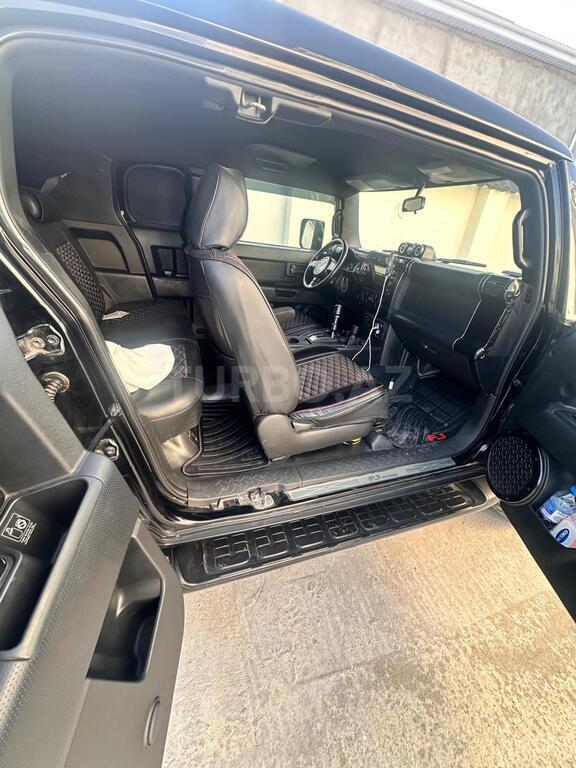 Toyota FJ Cruiser
