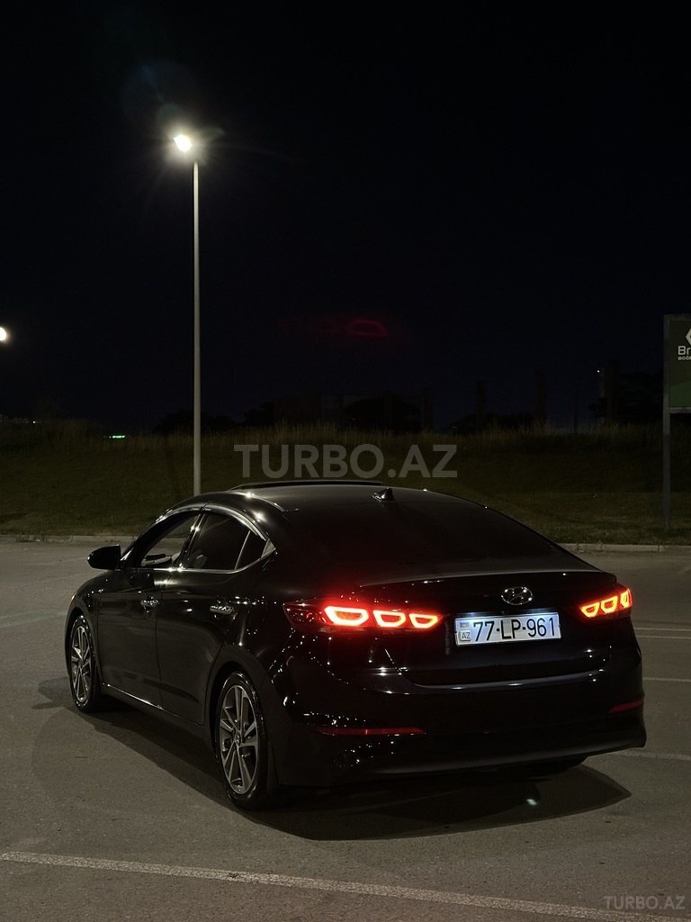 Hyundai Elantra