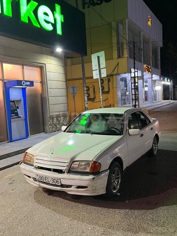 Mercedes C 180