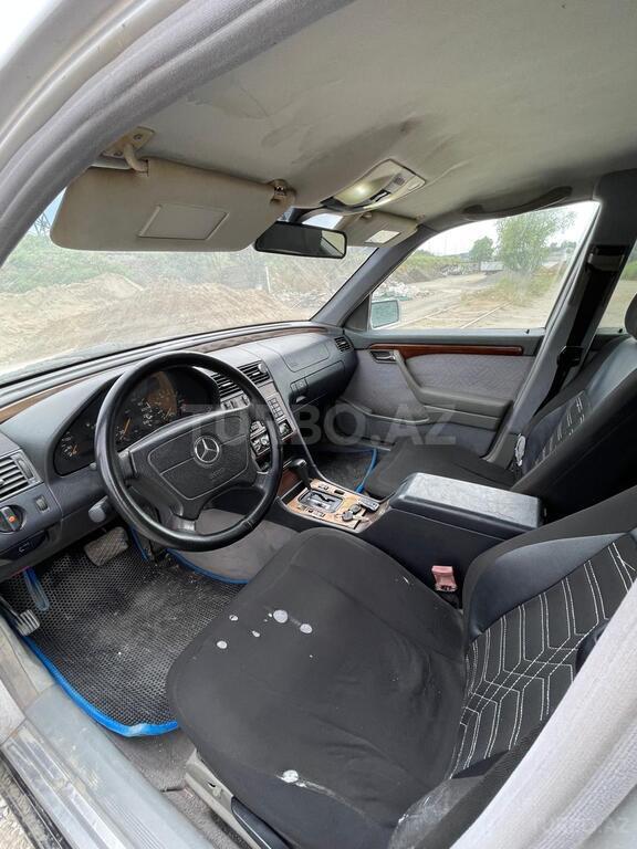 Mercedes C 180