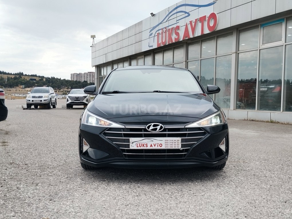 Hyundai Elantra