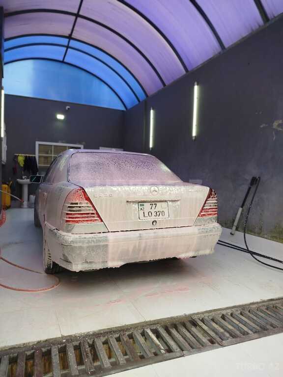 Mercedes C 230