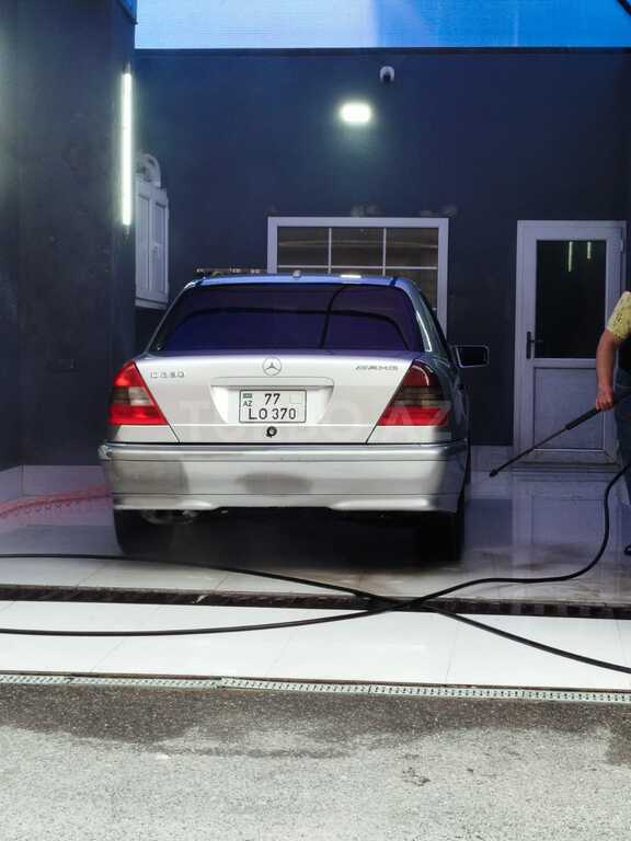 Mercedes C 230