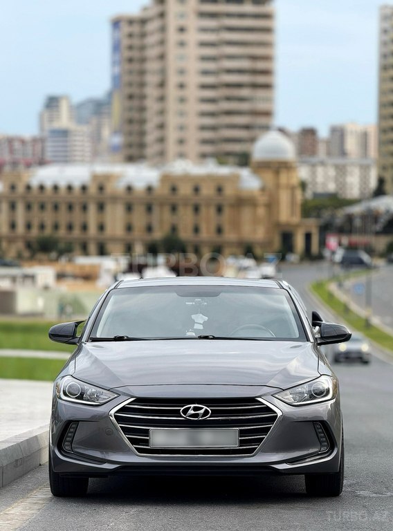 Hyundai Elantra