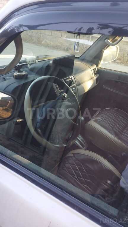 Mitsubishi Pajero io