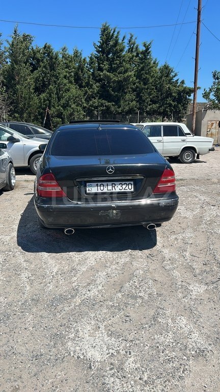 Mercedes S 320