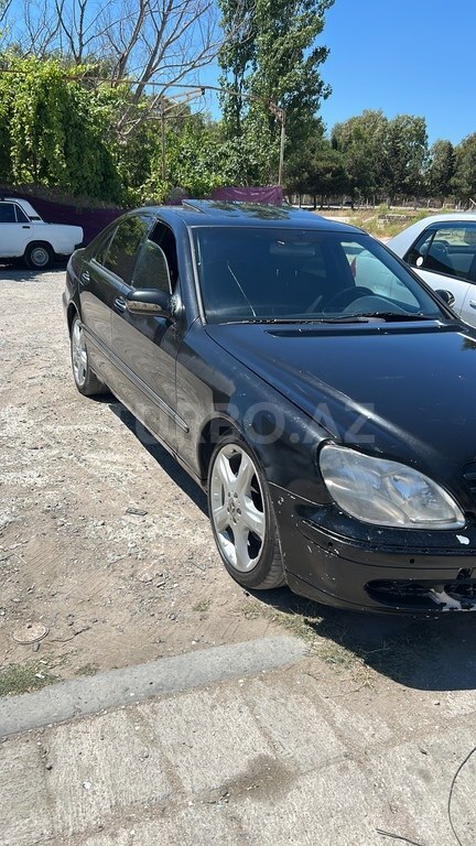 Mercedes S 320