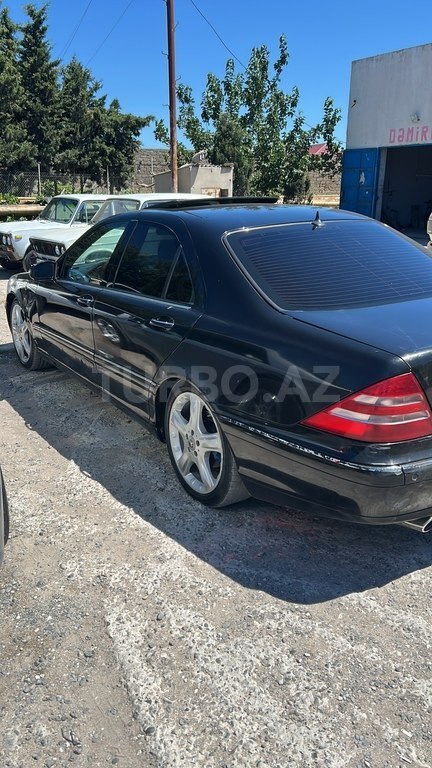 Mercedes S 320
