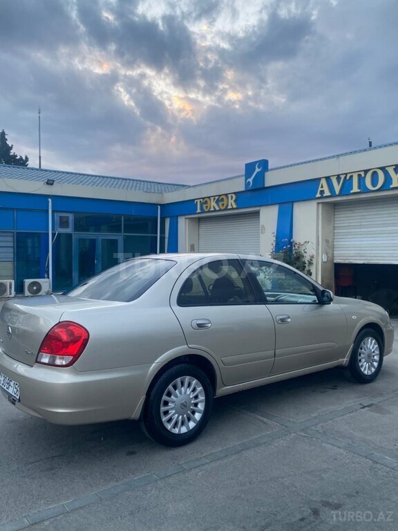 Nissan Sunny