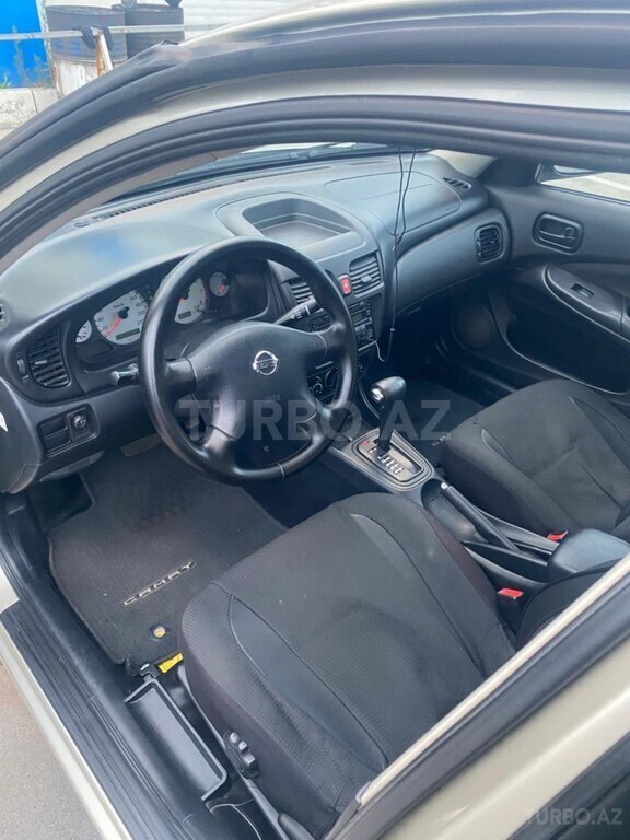 Nissan Sunny