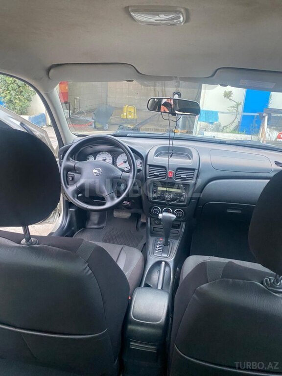 Nissan Sunny