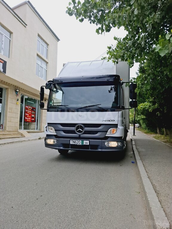 Mercedes Atego 818