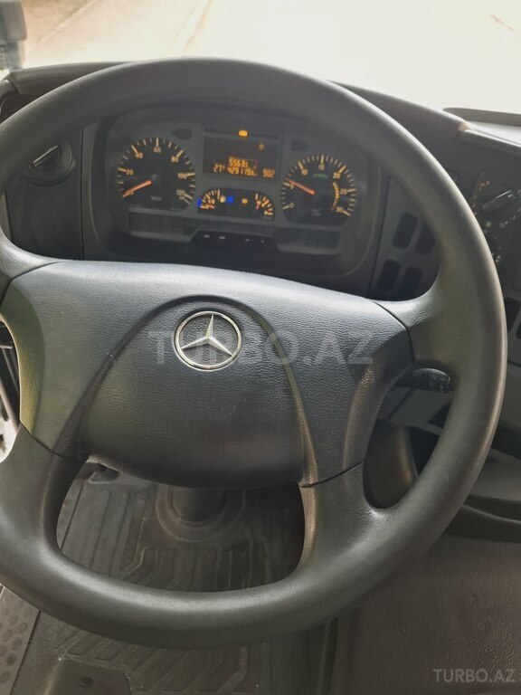 Mercedes Atego 818