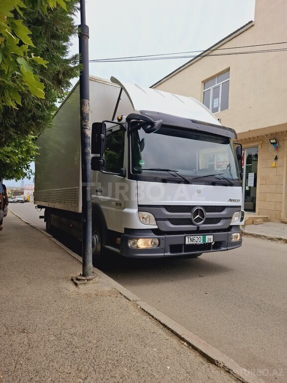 Mercedes Atego 818