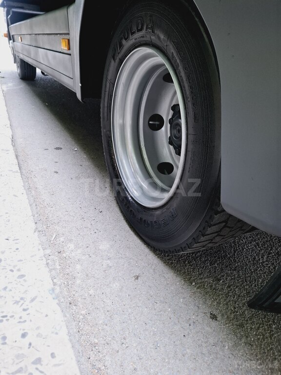 Mercedes Atego 818