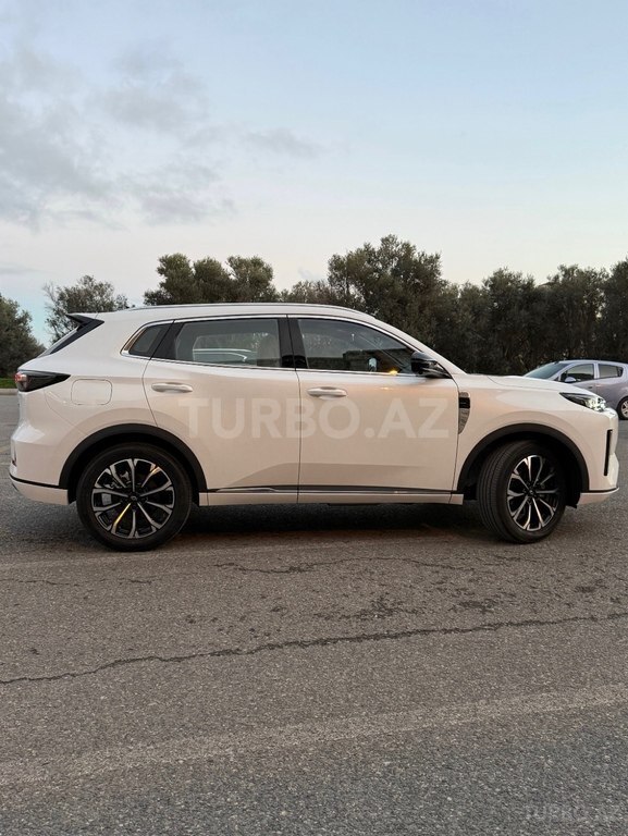 Changan Qiyuan Q05