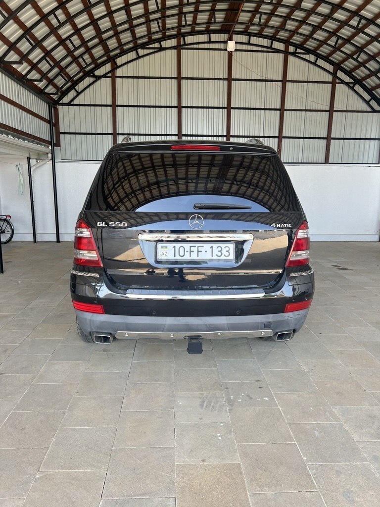 Mercedes GL 550 4MATIC