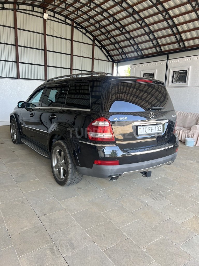 Mercedes GL 550 4MATIC