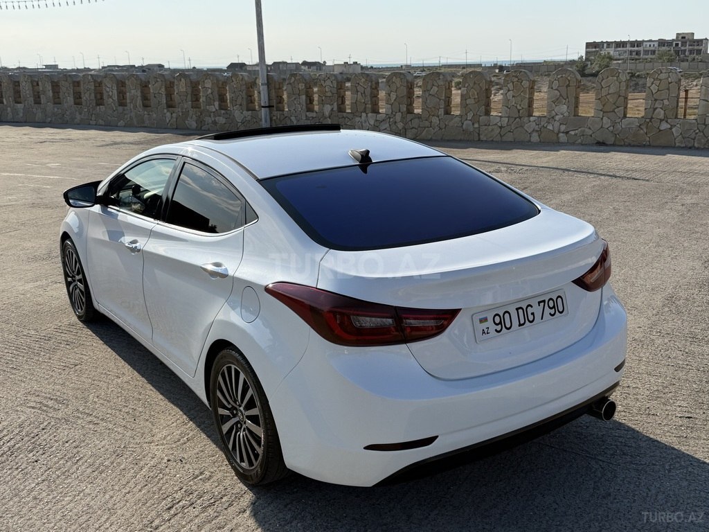 Hyundai Elantra