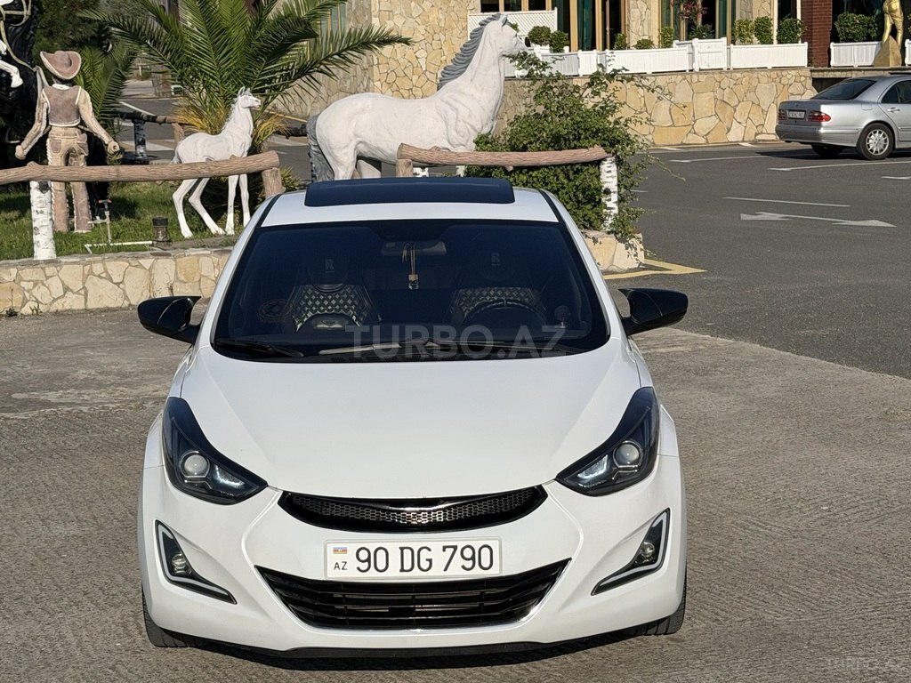 Hyundai Elantra