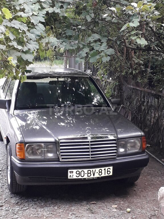 Mercedes 190