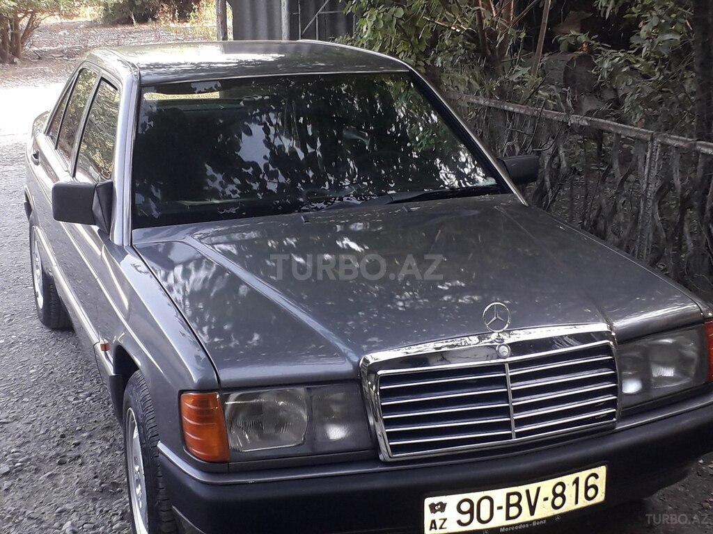 Mercedes 190