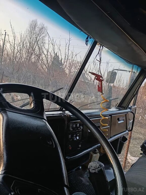 KamAz 53212